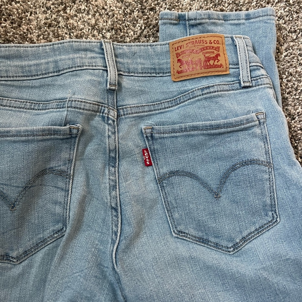 Levi jeans